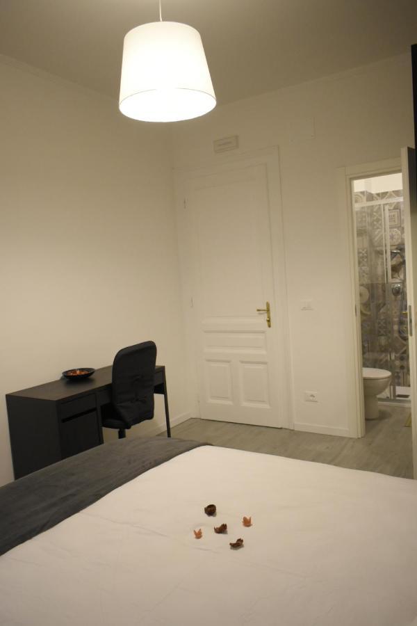 Residence Montanelli ตรีเอสเต ภายนอก รูปภาพ